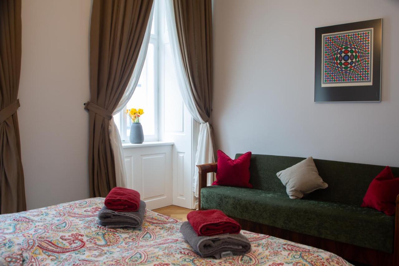 Stilvolles In Zentraler Lage Apartment
